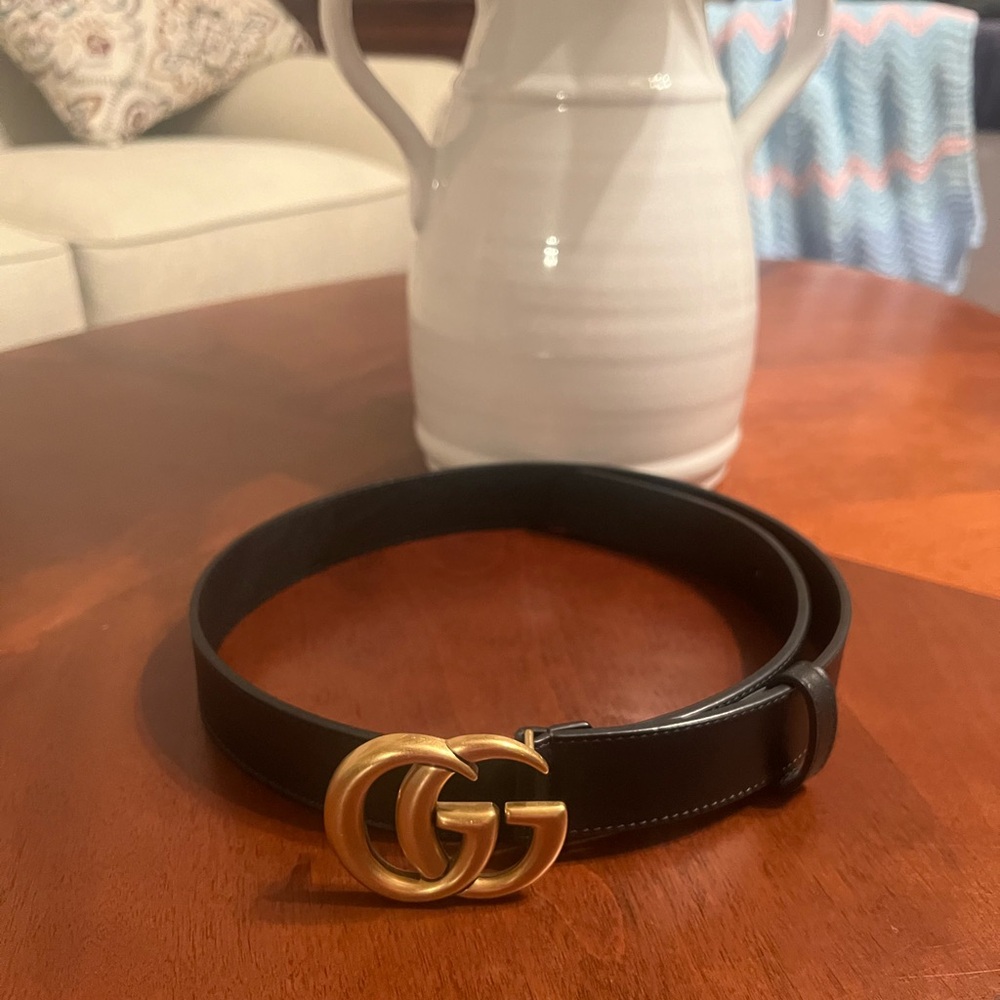 Authentic black Gucci belt. Size Gucci 80
